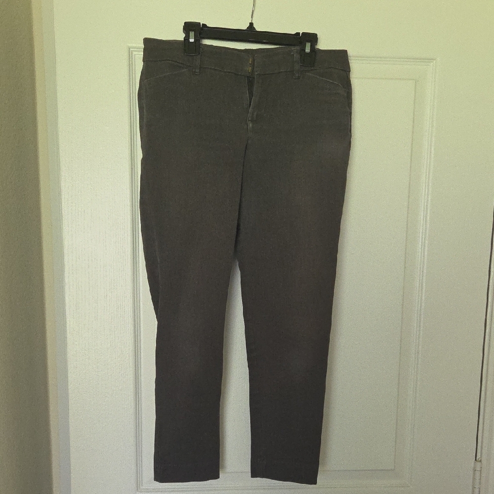 Old Navy Gray Ankle Cropped Pants